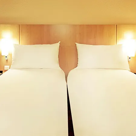 Ibis Calais Car Ferry-3