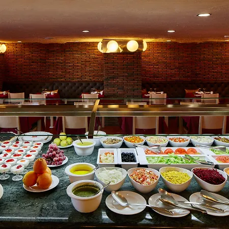 Alcazar Hotel & Spa-3