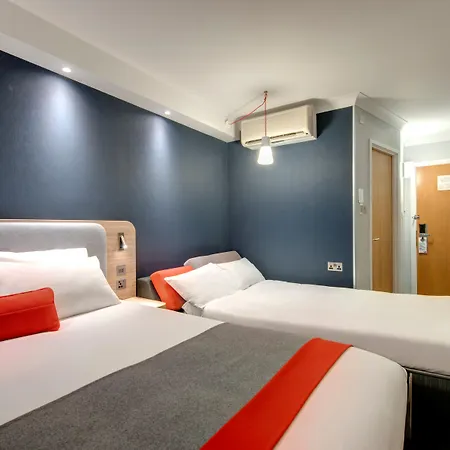 Holiday Inn Express Edinburgh - Leith Waterfront By Ihg-2