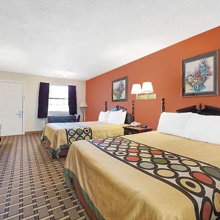 Super 8 By Wyndham Dallas South-2