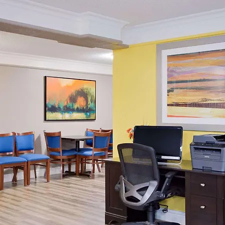 Baymont By Wyndham Jacksonville Orange Park-2