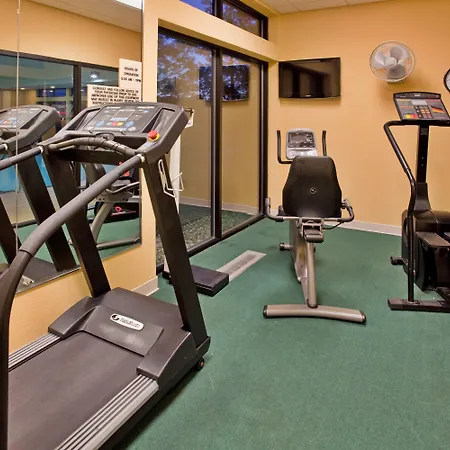Holiday Inn Express Hotel Germantown - Northwest Milwaukee, An Ihg Hotel-3