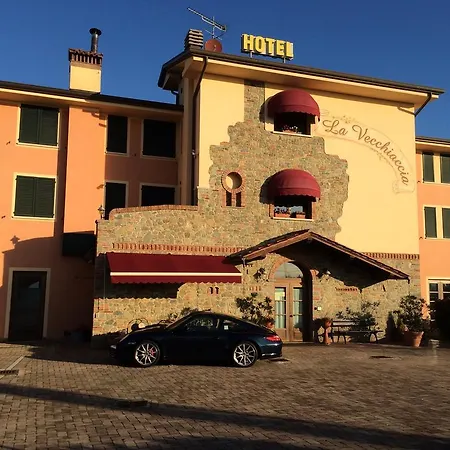 Hotel La Vecchiaccia-3