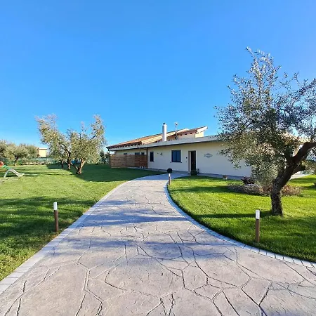 Bed&Breakfast La Campagna di Peppe e Tullia-3