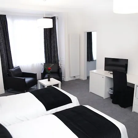 Hotel Satellite-2