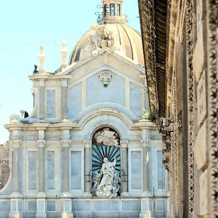 Duomo Housing Catania Le Suites-3