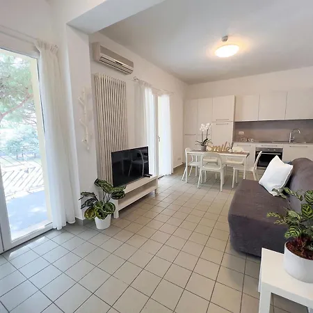 Residenza Clelia Riccione-2