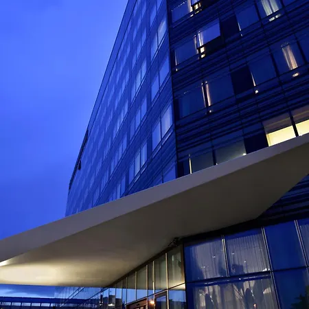 UNA Hotels San Vitale Bologna-3