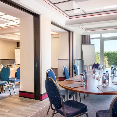 Grand Hotel Les Flamants Roses Thalasso & Spa-2