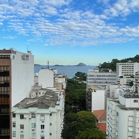 Flat no Leblon, 2 Quadras da Praia, Academia e Arrumação Diária na Rua Dias Ferreira by Tata-2