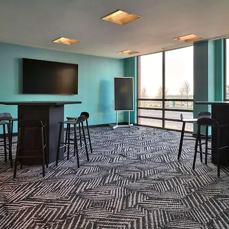 Hyatt Place Amsterdam Airport-2