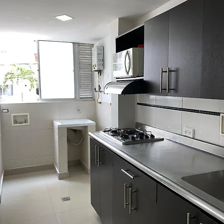 APARTAESTUDIOS Laureles Medellín-3