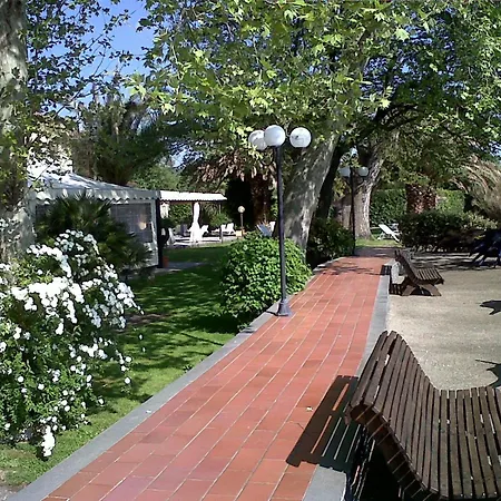 Hotel Eden Sul Lago-2