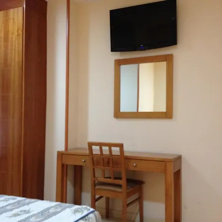 Hostal Aeropuerto-3