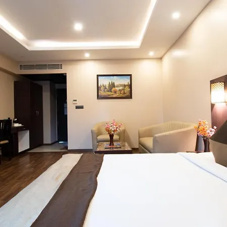 Akshaya Aura-3