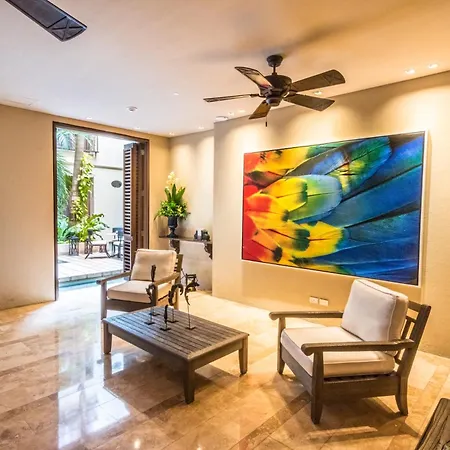 Bastion Luxury Hotel-3