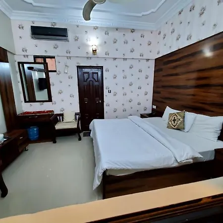 Diplomat Inn Hotel-2