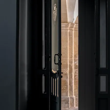 Palazzo Bozzi Corso by La Fiermontina-2