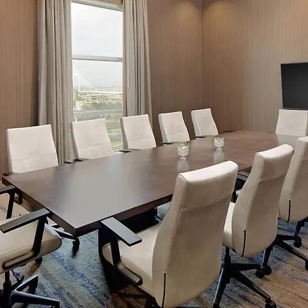 Courtyard By Marriott Dallas Downtown/Reunion District-3
