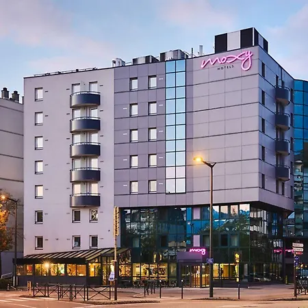 Moxy Annecy-2