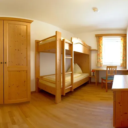 Aparthotel Alpenpark-3
