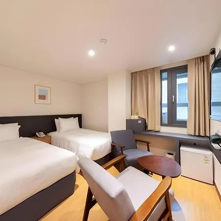 Hotel First Stay Myeongdong-2