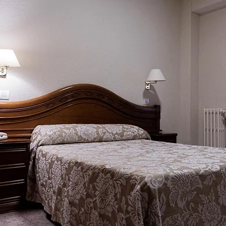 Hotel Riviera-3