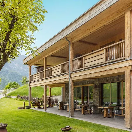 Lmc Guesthouse-2