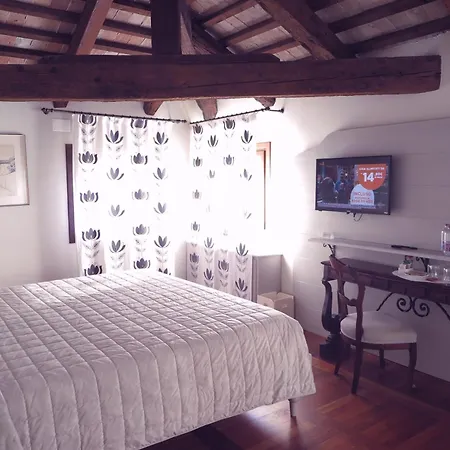 Hotel Donna Lucia-2