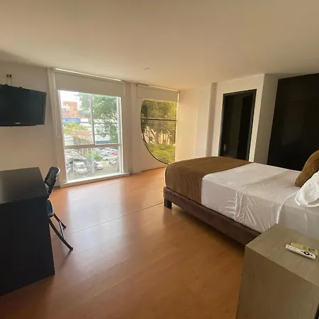 Hotel Metropolis Plaza Cali-3