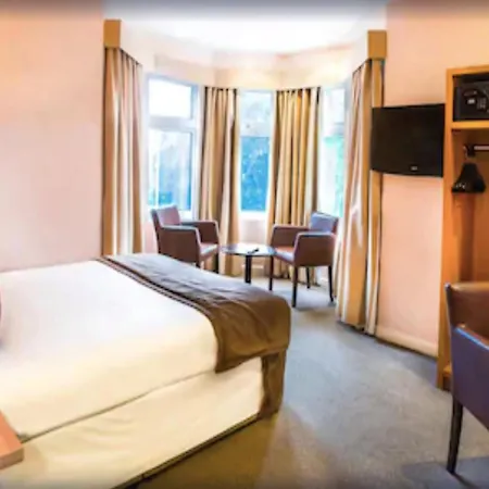 Oyo The Luton Hotel-2