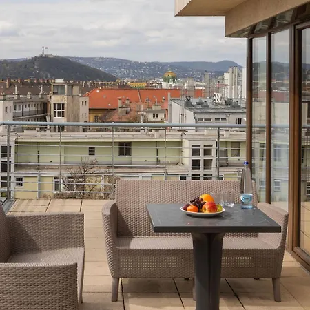 Escala Hotel & Suites-2