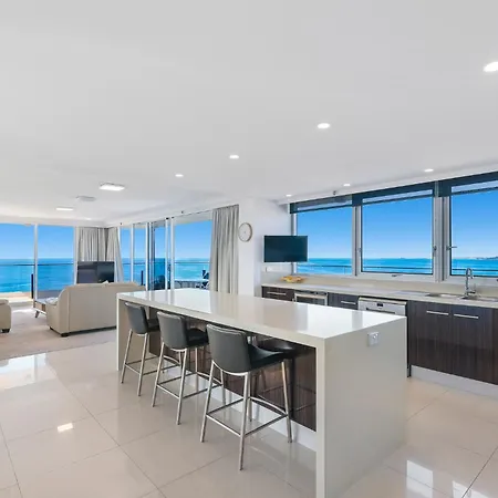 Ultiqa Beach Haven On Broadbeach-3