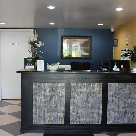 Claremont Motor Lodge-2