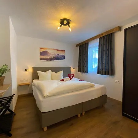 Pension Jagerhof - Sommercard Inkl - 5 Min Zum Hochzeiger-3