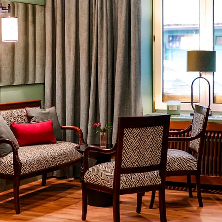 Newly Renovated Boutique Hotel Vier Jahreszeiten In The Heart Of Salzburg-2
