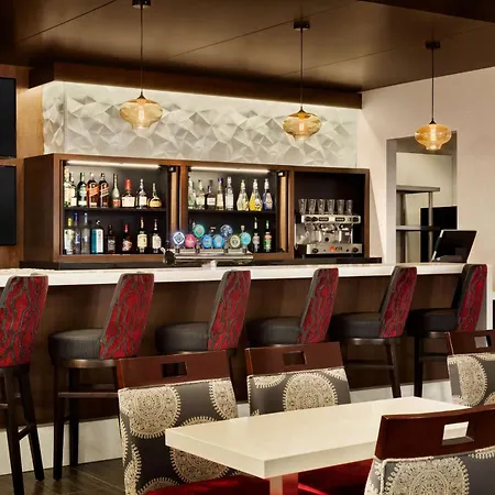 Doubletree By Hilton Hotel Toronto Airport West-2