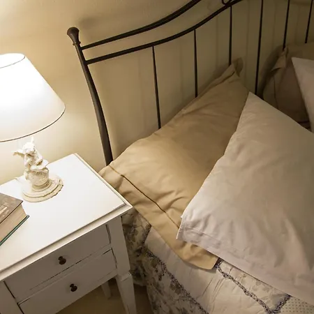 Al Borgo Rooms-2