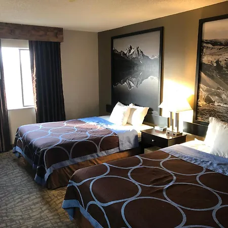 Super 8 By Wyndham Boise-3