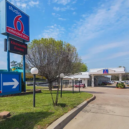 Studio 6-Tyler, Tx-3
