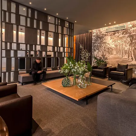Broadway Hotel & Suites-3