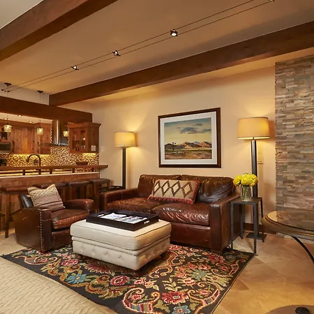 Aspen Square Condominium Hotel-3