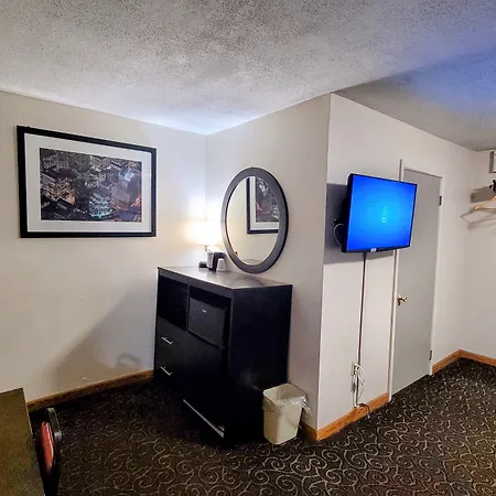 Woodland Inn-3