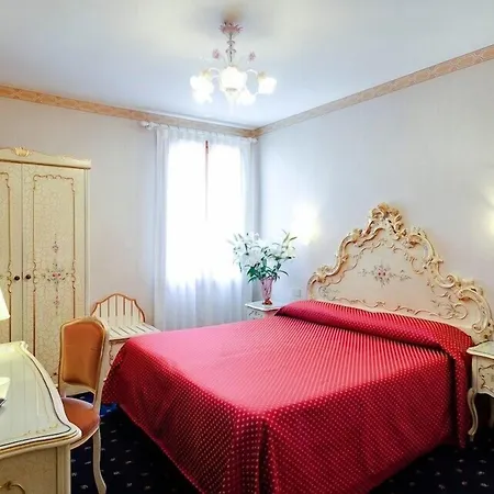 Hotel Diana-3