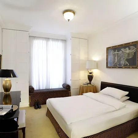 Hotel Opera-2