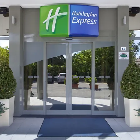 Holiday Inn Express Parma By Ihg-3