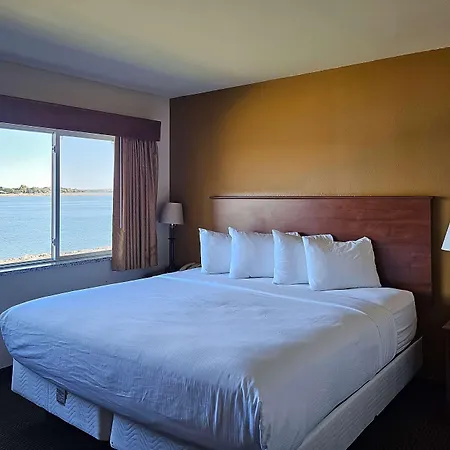 Americinn By Wyndham Fort Pierre Conference Center-3