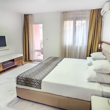 Hotel Adrovic-2