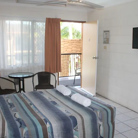 Oasis Inn Apartments-3