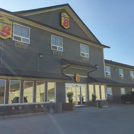 High Point Inn & Suites Peace River-2